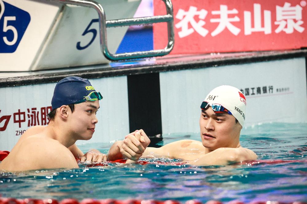 在关键对抗