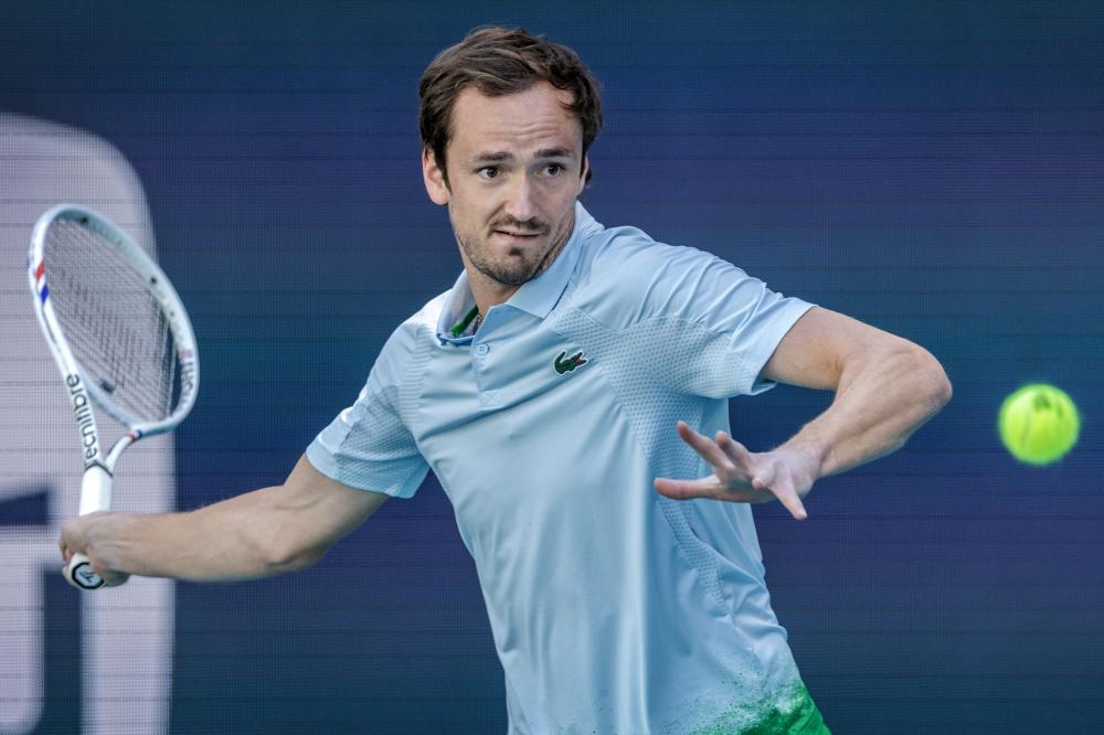 广东队面临 广东队面临